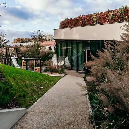 Sea Shell Stadium Brzezno Daire *